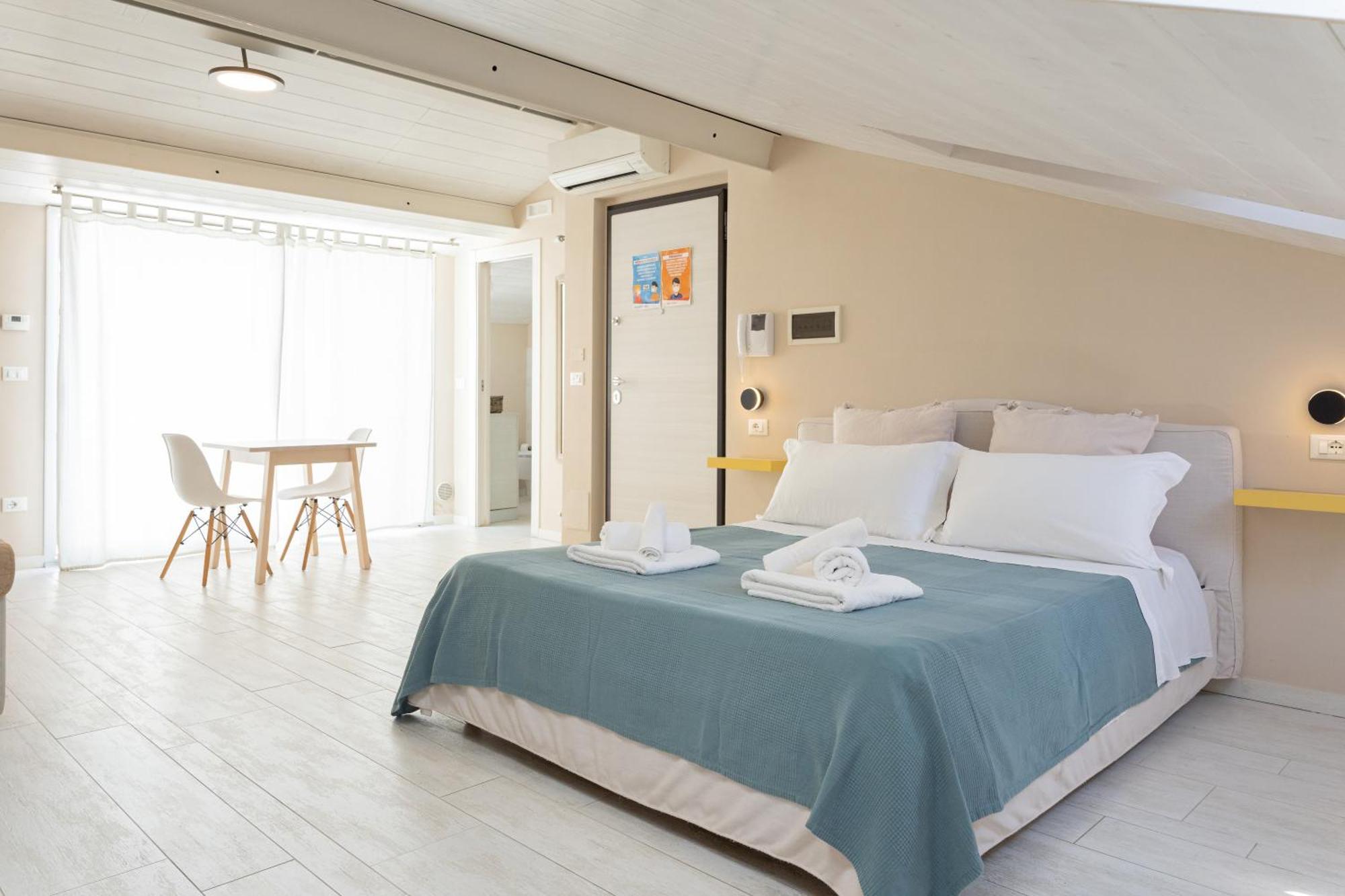 Oceano Rooms Термоли Экстерьер фото